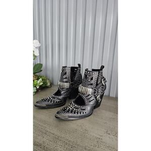 Jeffrey Campbell NWOT Wylie Valdosta Black Cutout Studded leather Ankle Boot